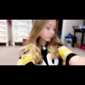 Meet your Posher, Abigail